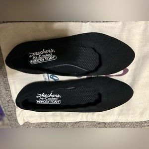 Cleo’s by Skechers Black 9.5